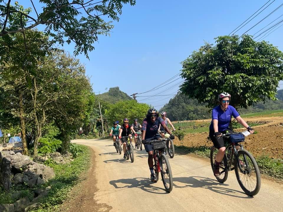 Pu Luong Bicycle Tour from Hanoi 3 Days
